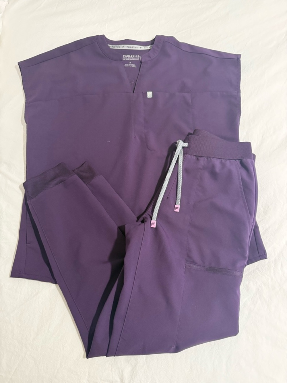 Fabletics Scrub Set